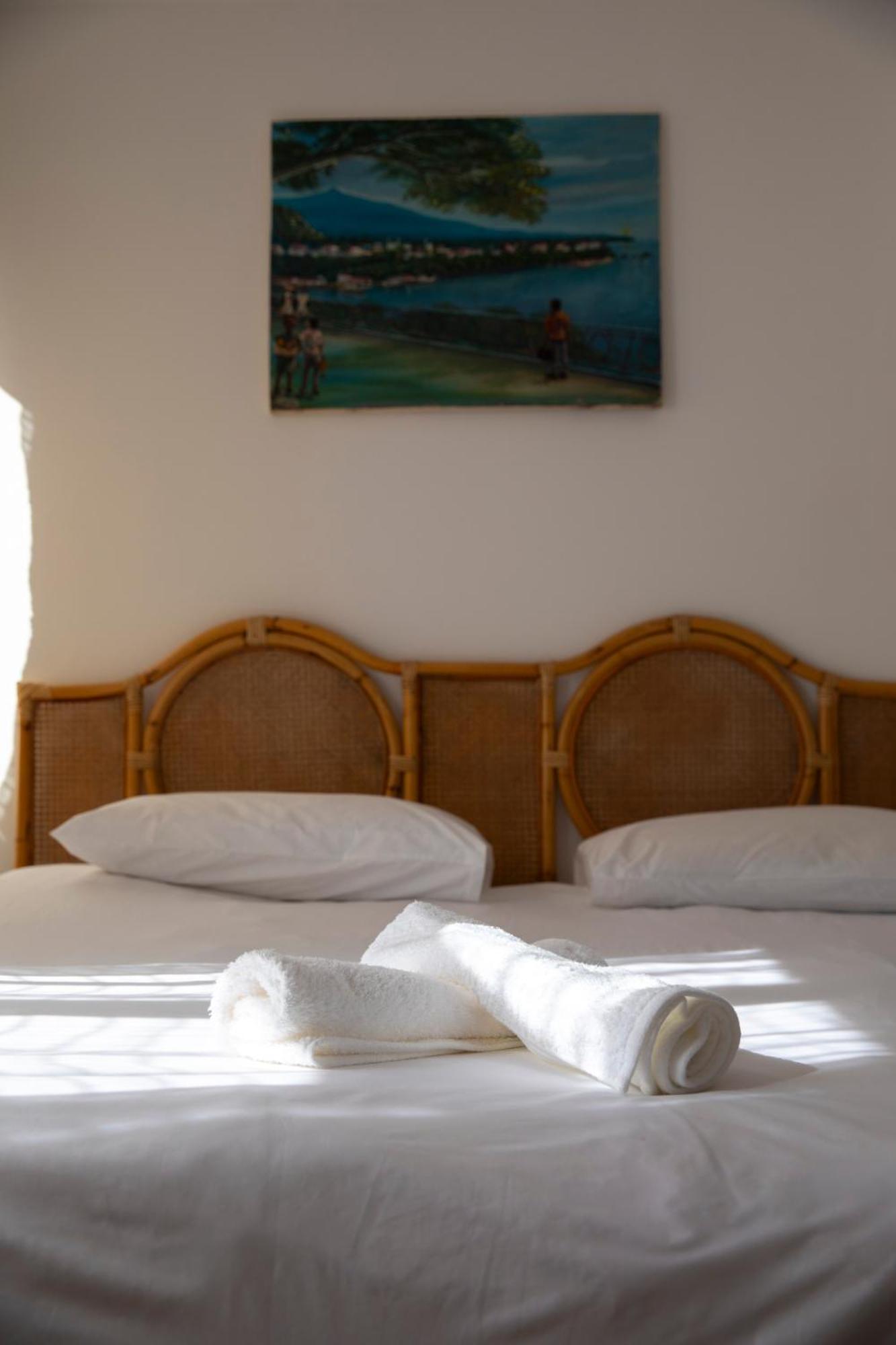 Hotel Ami Vine House à Le Cap Extérieur photo