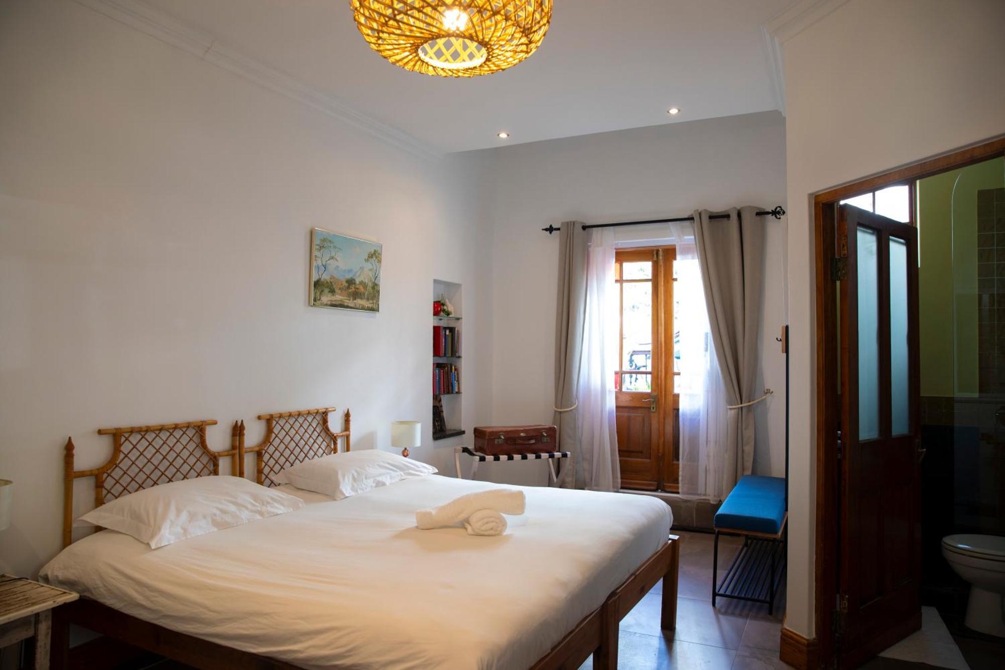 Hotel Ami Vine House à Le Cap Extérieur photo