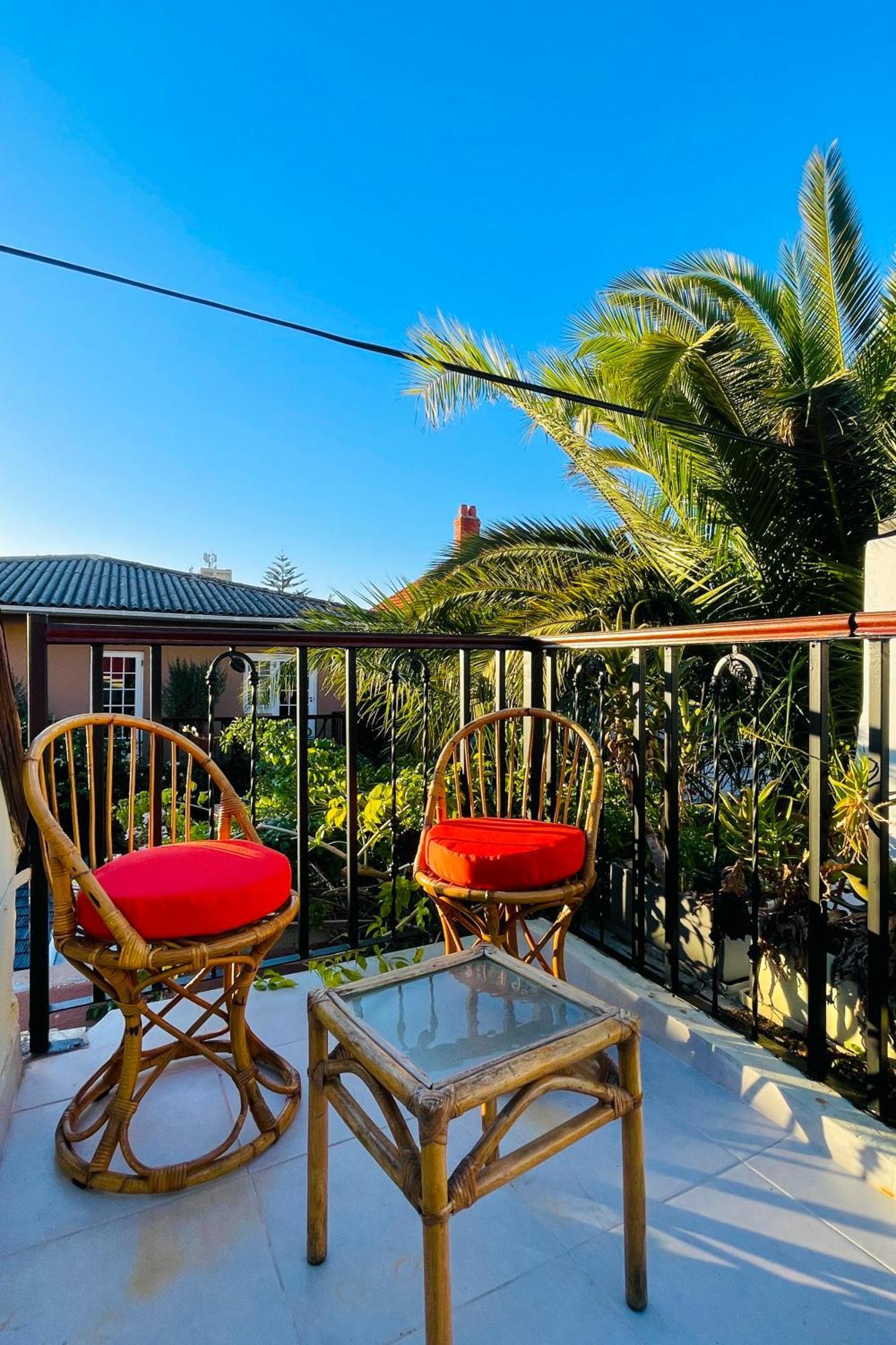 Hotel Ami Vine House à Le Cap Extérieur photo
